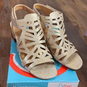 BareTraps Metallic Gold Cutout Sandals size 7.5